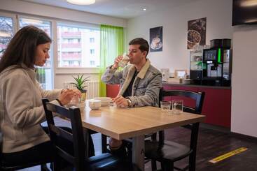 Nyon Hostel