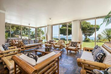 Vila Santa Eulália