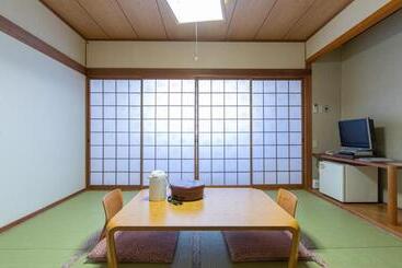 Aqua Garden Hotel Fukumaru