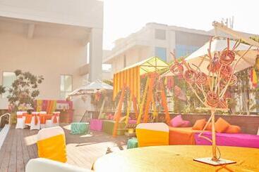 هتل Aloft New Delhi Aerocity