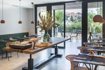هتل Alta House Begur