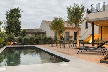 هتل Alta House Begur
