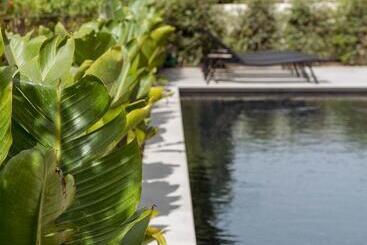 هتل Alta House Begur