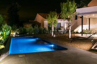هتل Alta House Begur