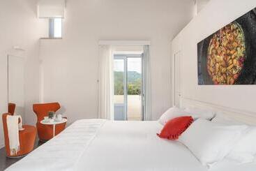هتل Borgo D Orlando   Small Country