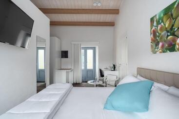 هتل Borgo D Orlando Small Country
