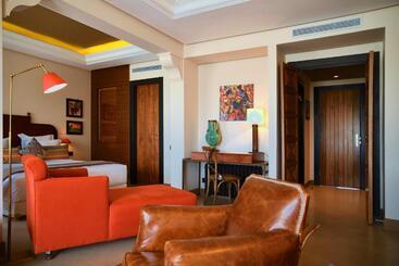 هتل Château Roslane Boutique Hôtel & Spa