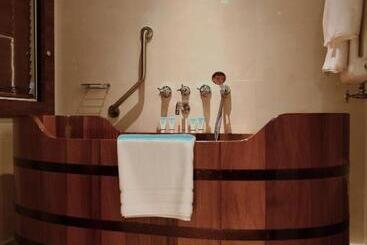 هتل Château Roslane Boutique Hôtel & Spa