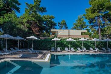 هتل Club Agia Anna