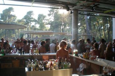 هتل Club Agia Anna