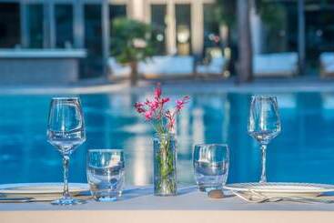 هتل Club Agia Anna