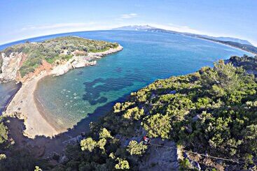 هتل Club Agia Anna