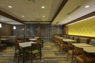 هتل Fairfield Inn & Suites By Marriott Fort Lauderdale Downtown/las Olas