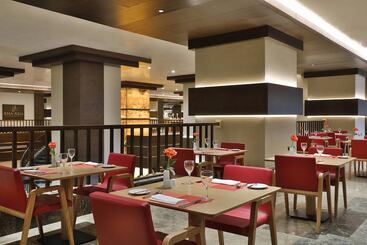 هتل Four Points By Sheraton Makkah Al Naseem