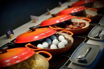 호텔 Holiday Inn   Hamburg   Hafencity, An Ihg