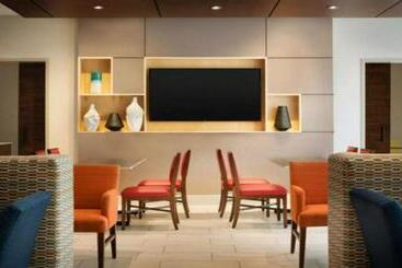 هتل Holiday Inn Express   Mccook, An Ihg