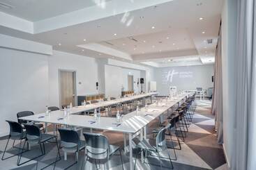 هتل Holiday Inn Express Yerevan, An Ihg