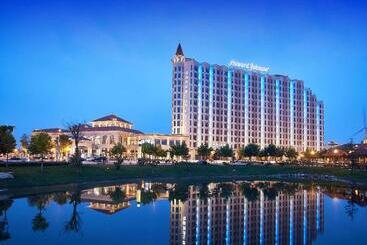 هتل Howard Johnson Dream Sea Resort Weihai