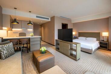 هتل Hyatt House Chengdu Pebble Walk