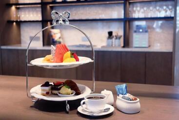 هتل Hyatt House Chengdu Pebble Walk