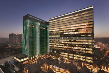 هتل Hyatt House Chengdu Pebble Walk