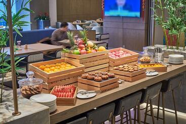 هتل Hyatt House Chengdu Pebble Walk