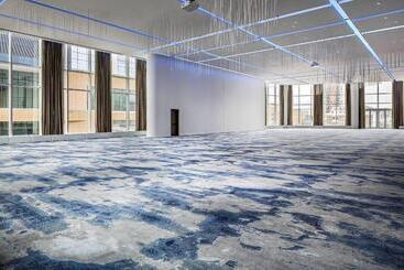 בית מלון כפרי Jw Marriott Edmonton Ice District