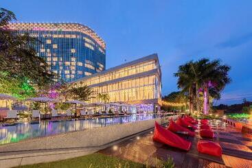 Lotte Hotel Yangon