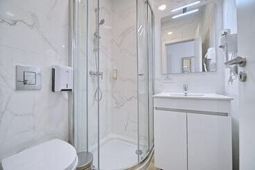 هتل My Charm Lisbon Suites