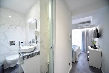 هتل My Charm Lisbon Suites