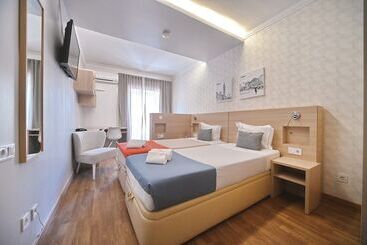 هتل My Charm Lisbon Suites