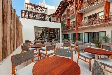 هتل Mystique Holbox By Royalton, A Tribute Portfolio Resort