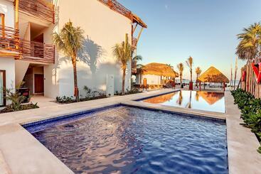 هتل Mystique Holbox By Royalton, A Tribute Portfolio Resort