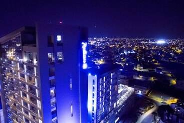 Radisson Blu Hotel, Larnaca - Larnaca