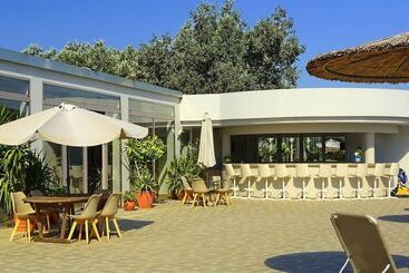 هتل Saint George Resort