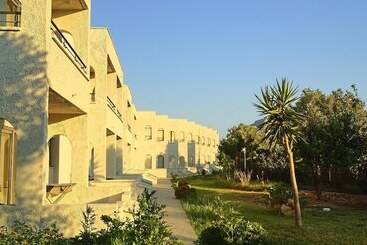 هتل Saint George Resort