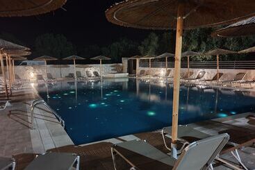 هتل Saint George Resort