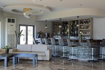هتل Saint George Resort