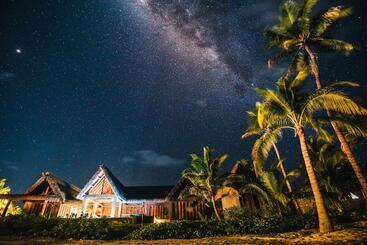 هتل Six Senses Fiji