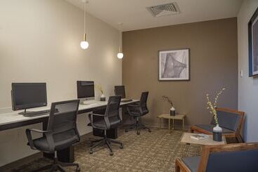 هتل Staybridge Suites Saltillo, An Ihg