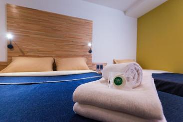 هتل Tas D Viaje Suites   Hostel Boutique