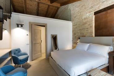 هتل Terra Di Gradara