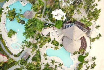 استراحتگاه Impressive Punta Cana