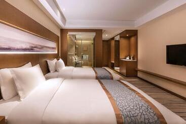Novotel Qingdao New Hope