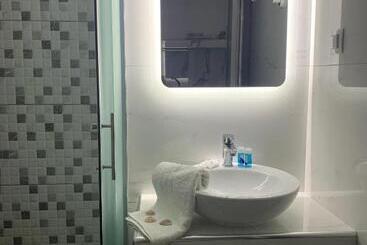 Polykratis Rooms