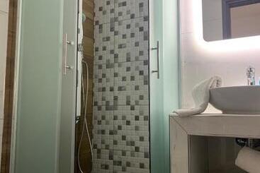 Polykratis Rooms