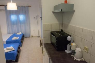 Polykratis Rooms