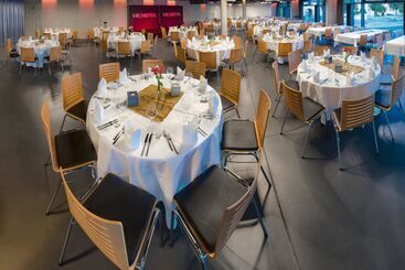V8 Hotel Motorworld Region Stuttgart