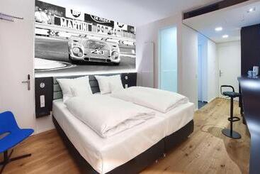 V8 Hotel Motorworld Region Stuttgart