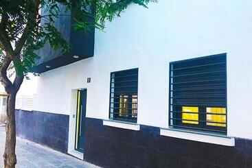 تختخواب و صبحانه Butik Almería Centro